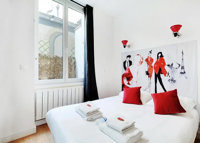 Апартаменты Charming And Calm - 4p -beaubourg Quarter