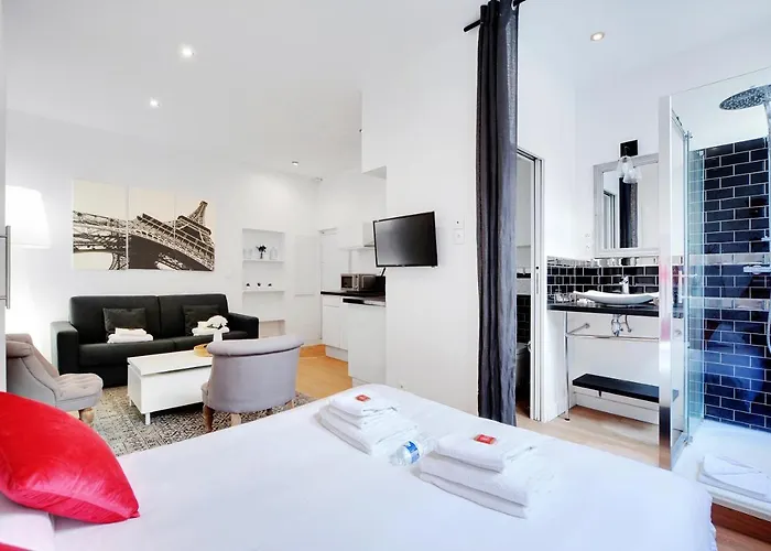 Апартаменты Charming And Calm - 4p -beaubourg Quarter Париж